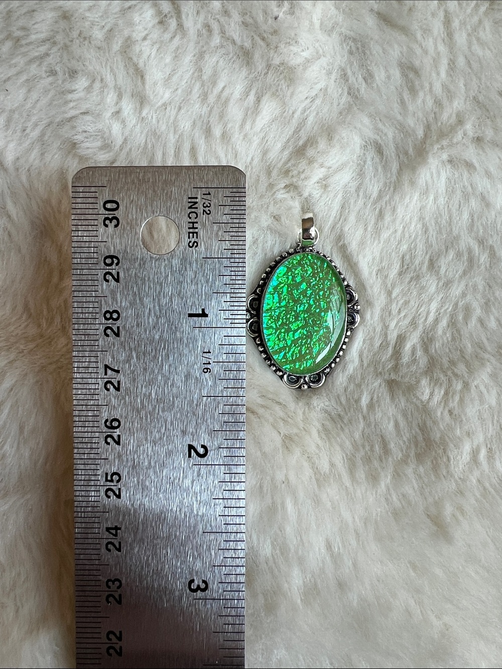 Green Dichroic Glass Gemstone Pendant - Picture 3 of 3
